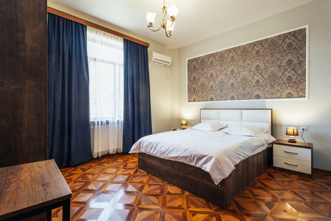Memory House Hotel Kutaisi Exterior photo