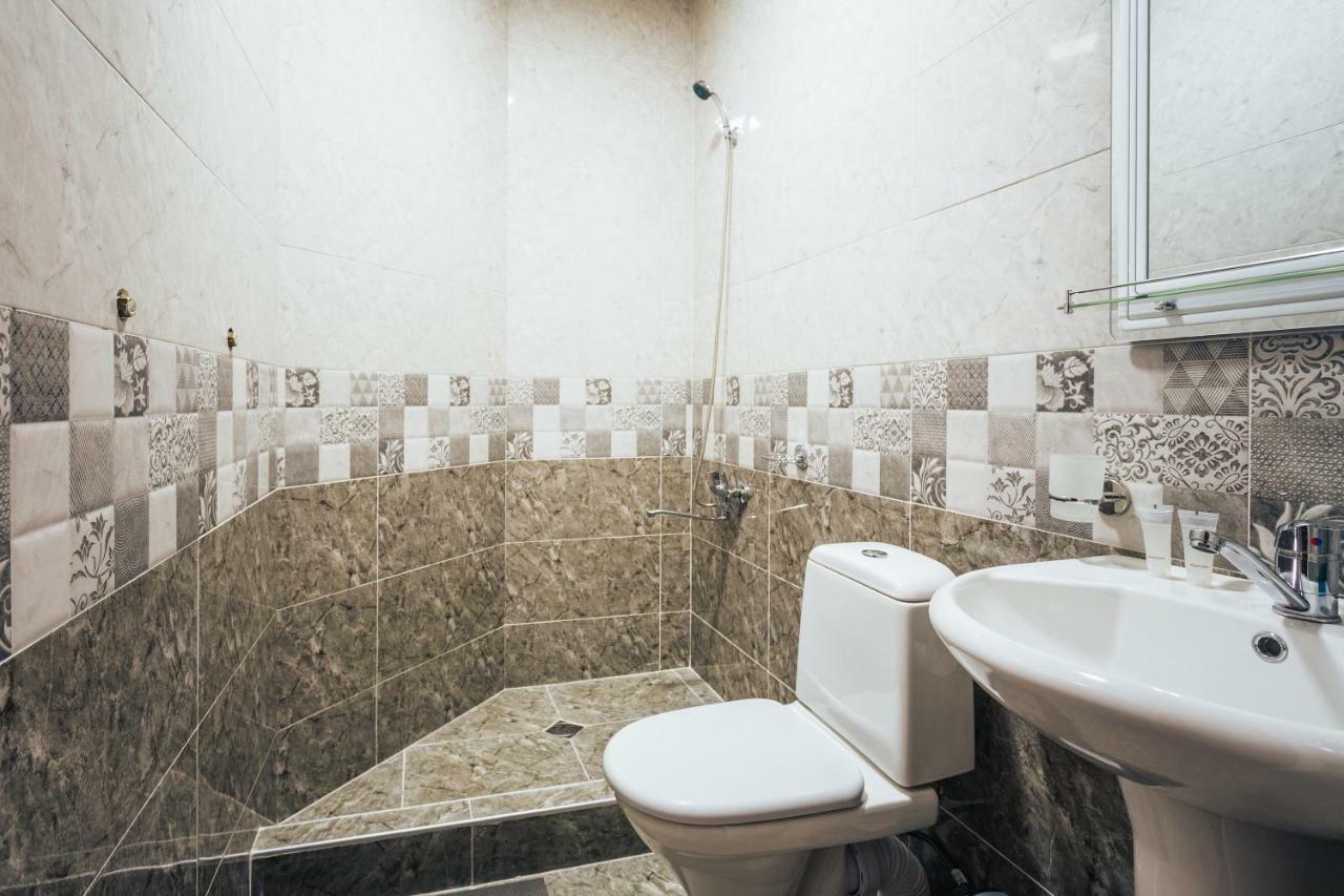Memory House Hotel Kutaisi Exterior photo